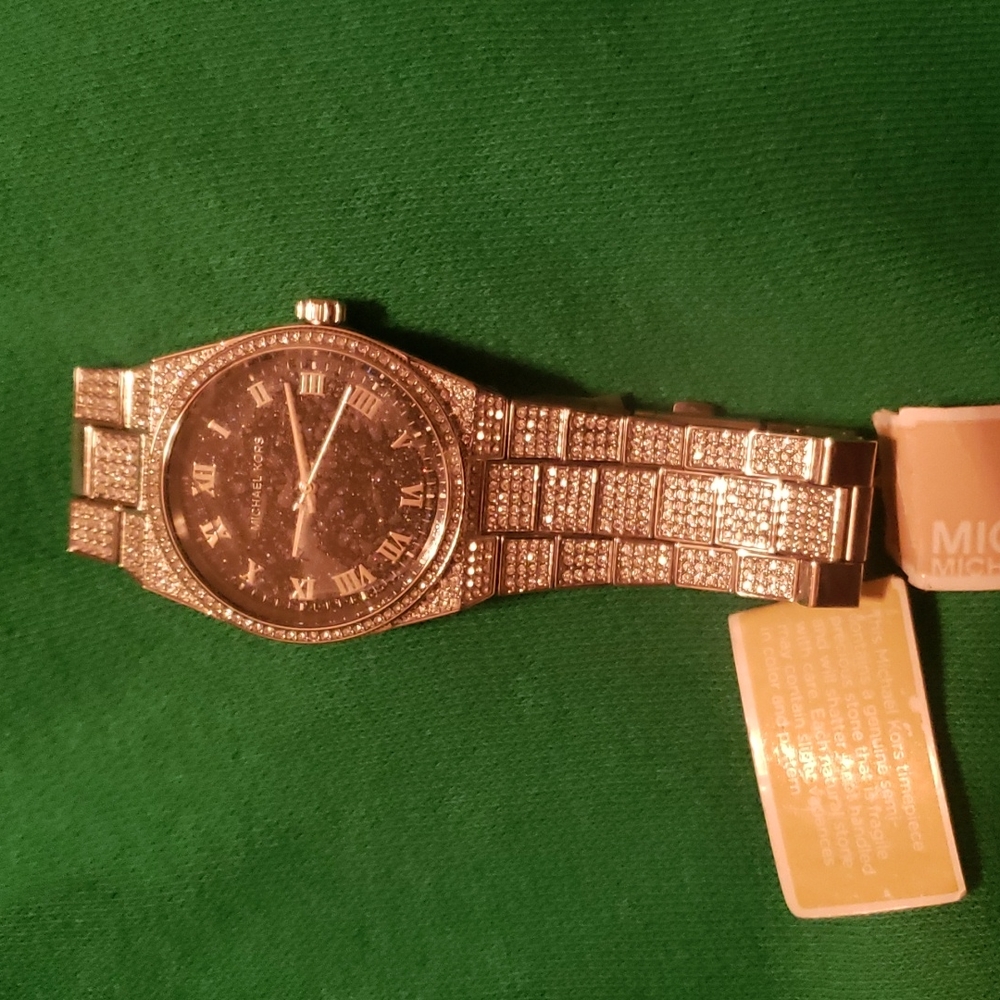 Watch - Picture 2 of 6